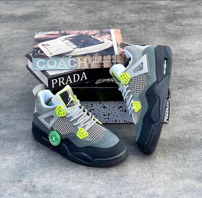 AirJordan4RetroSE_NeonVoltGrey_3