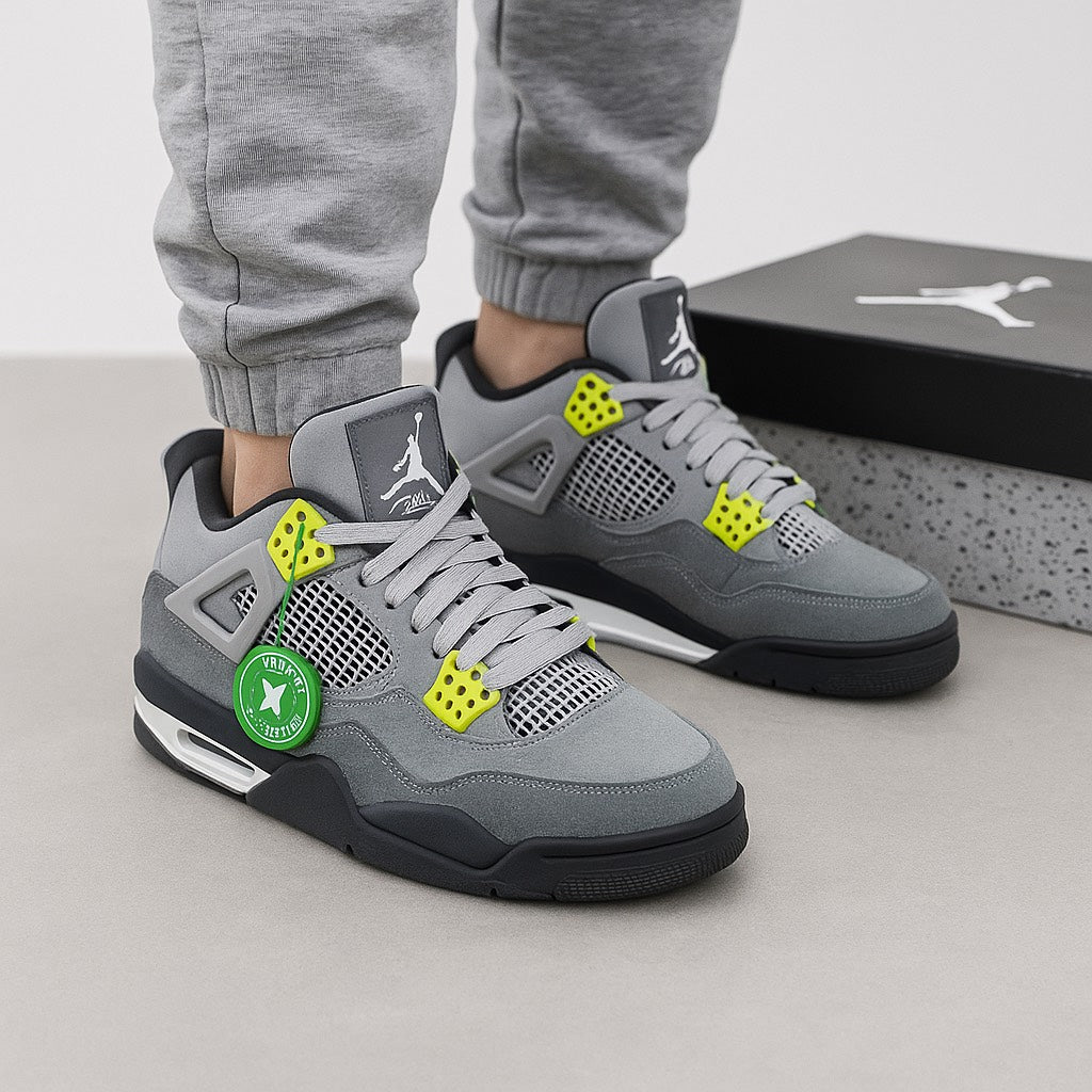 AirJordan4RetroSE_NeonVoltGrey_4