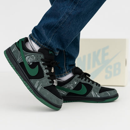 Nike SB Dunk Low “Green Dragon”