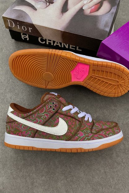 Nike SB Dunk Low “Paisley Pattern Edition” – Multicolor/White-Gum