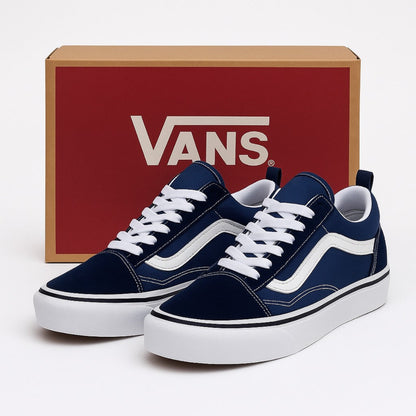 VansOldSkoolNavy_WhiteLow-TopSneakers3